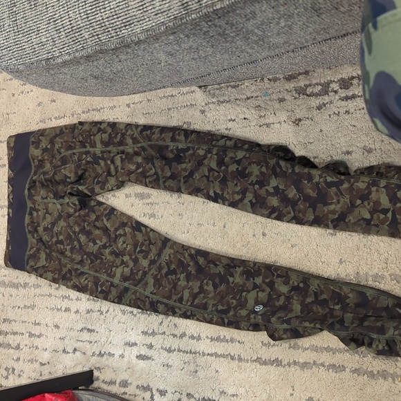 Lululemon Speed Tight III *All Full-On Lux Mystic Jungle Fatigue Green Black - Picture 10 of 15